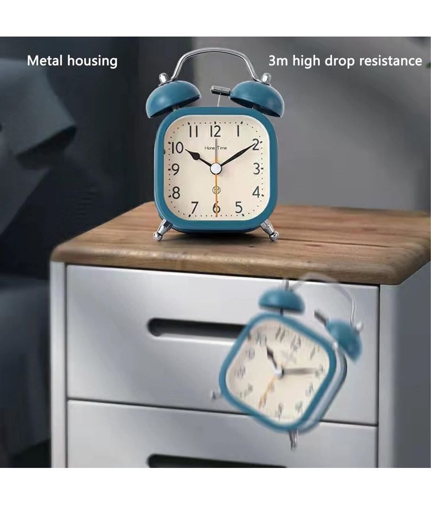     			Clocks Analog Metal Table Clock - Pack of 1