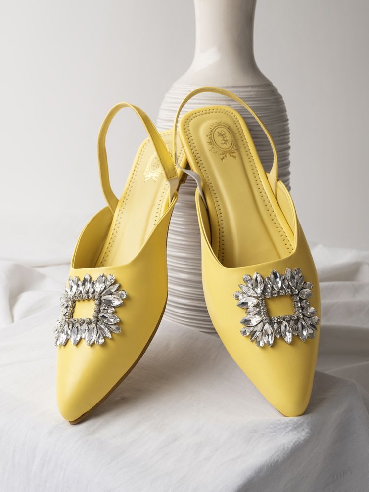     			Stylestry Yellow Women's Flats