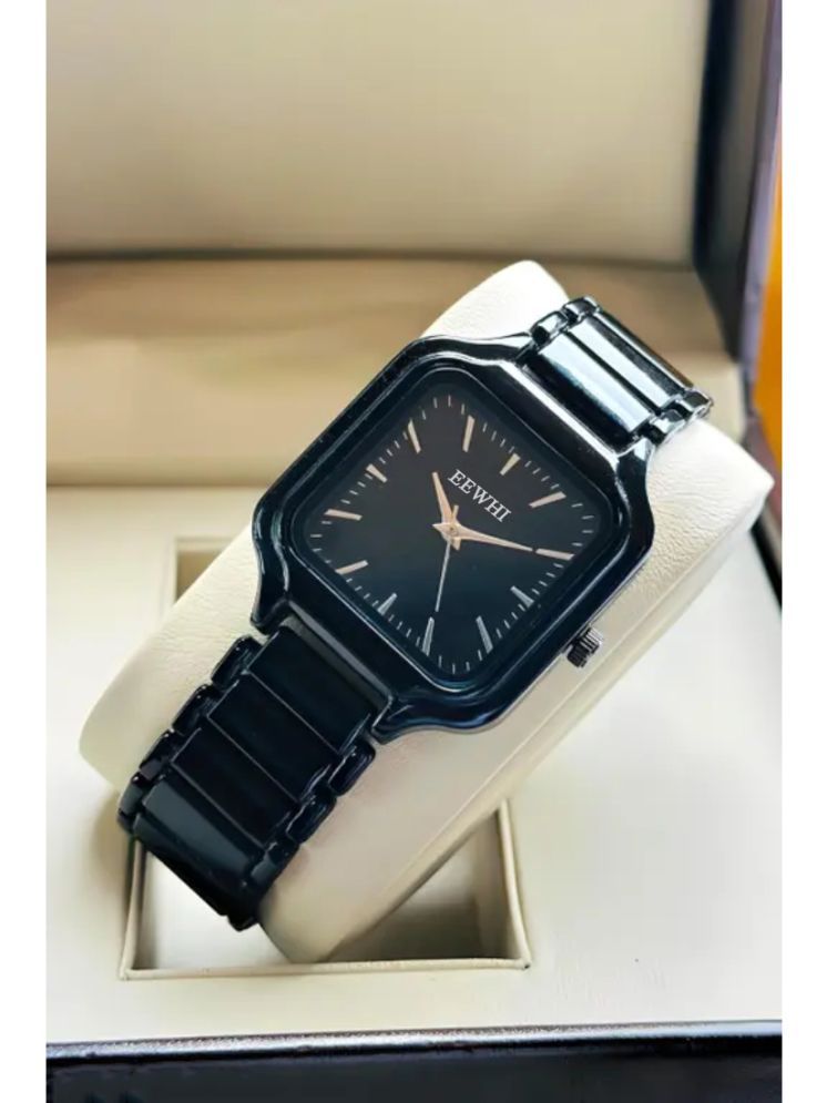     			EEWHI Black Metal Analog Womens Watch