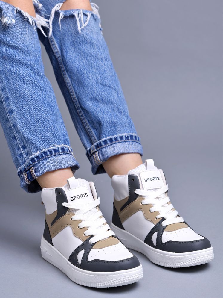     			Stylestry White Women's Sneakers