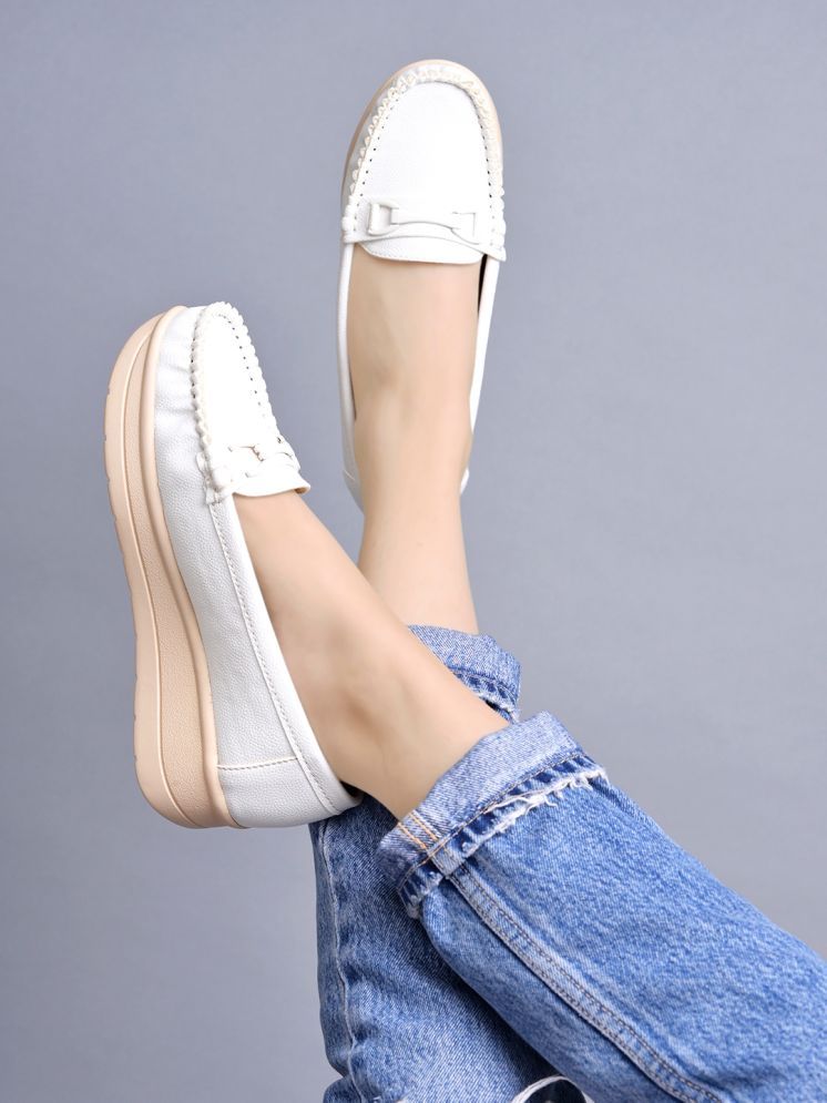     			Shoetopia White Women's Loafers