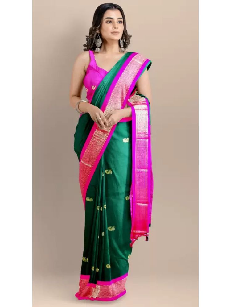     			VEERAIVA Pack of 1 Cotton Silk Embellished Saree With Blouse Piece ( Green,Pink )