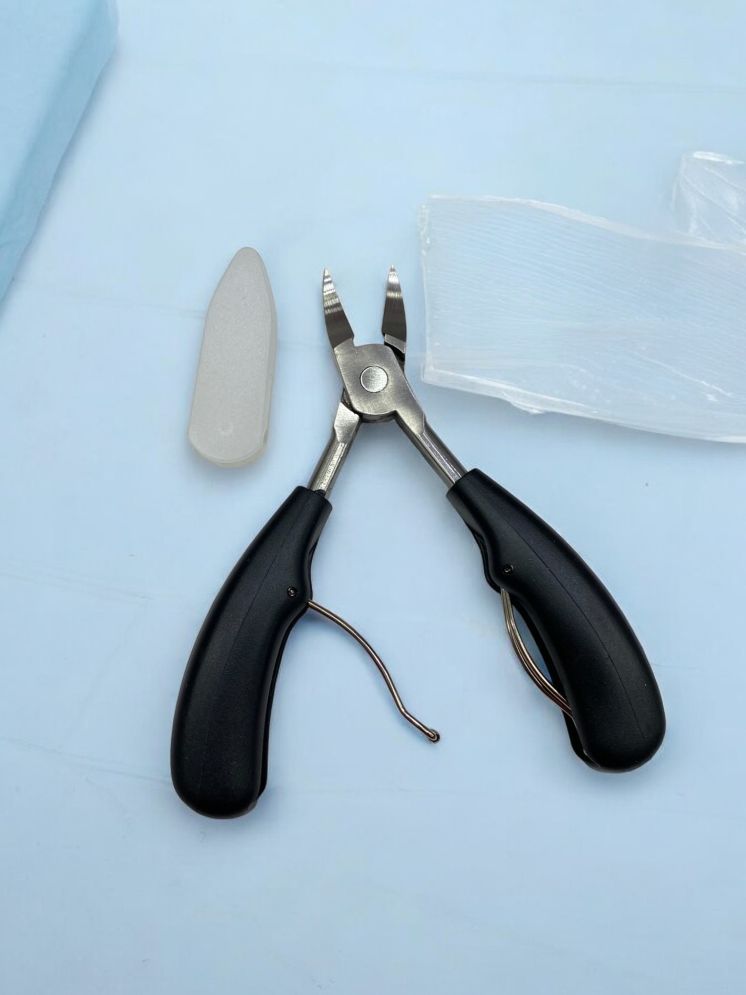     			Cuticle Cutters: Managing Ingrown and Thick Toenails (Nails)