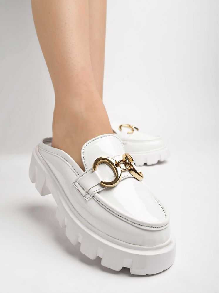     			Shoetopia - White Girl's Loafers ( 1 Pair )